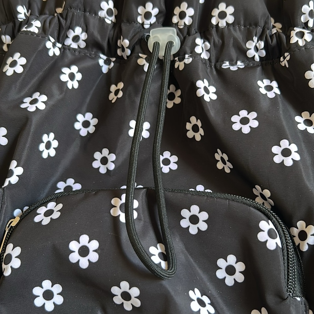 Art Class Retro Floral Drawstring Backpack Daisy Pattern - Picture 2 of 9